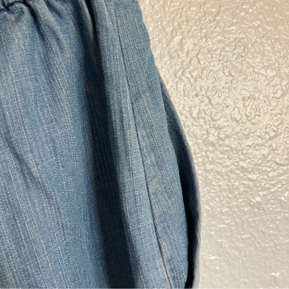 J Crew Pleated Wide Leg Chambray Crop- Size 4 - Picture 3 of 8